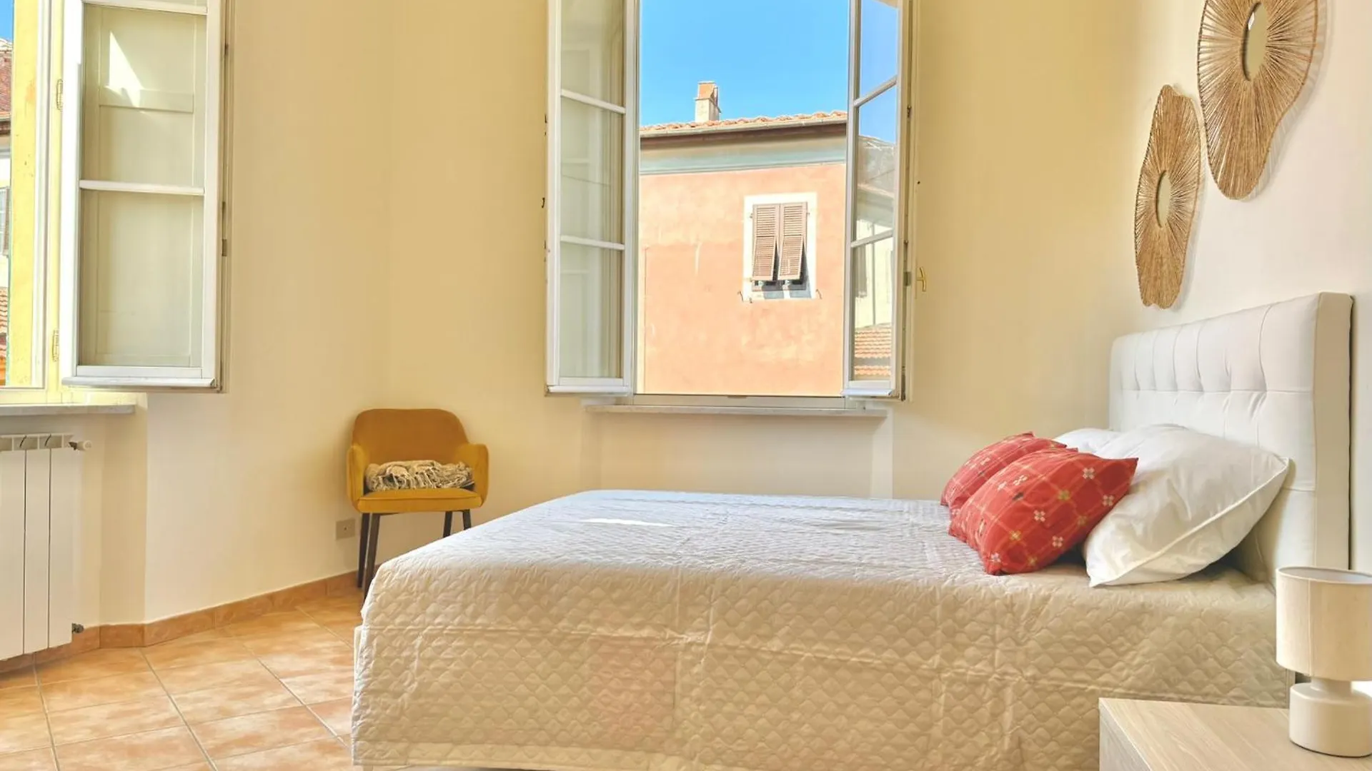 Cavour 9 - Luminoso 3 Camere Borgo Stretto Vista In Centro Pisa İtalya